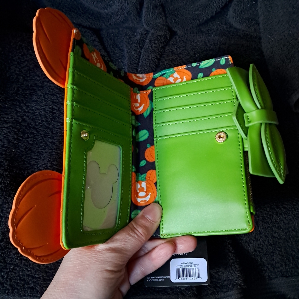 Minnie Pumpkin GITD Loungefly Mini Backpack and Wallet - Picture 9 of 10